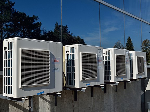 air-conditioner-1185041_1920.jpg